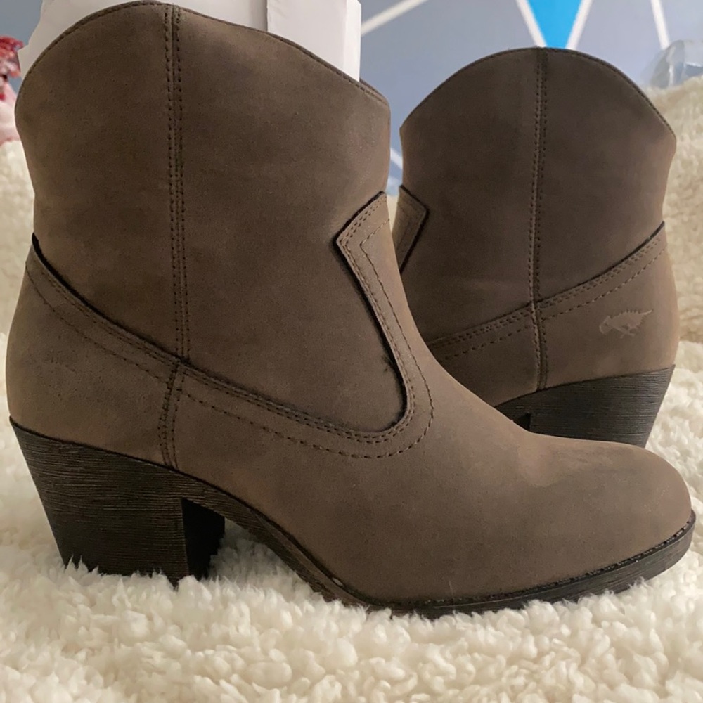 Brand new boots!